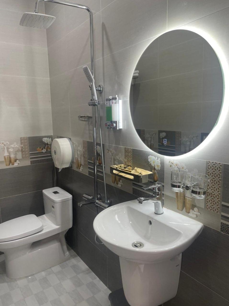 Hotel Phung Hoang Vu Bac Lieu Zewnętrze zdjęcie